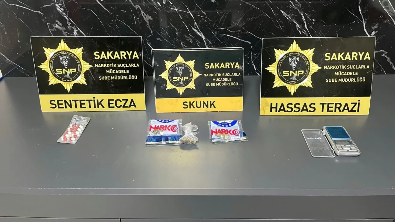 Sakarya'da uyuşturucu operasyonu: 3 tutuklama 