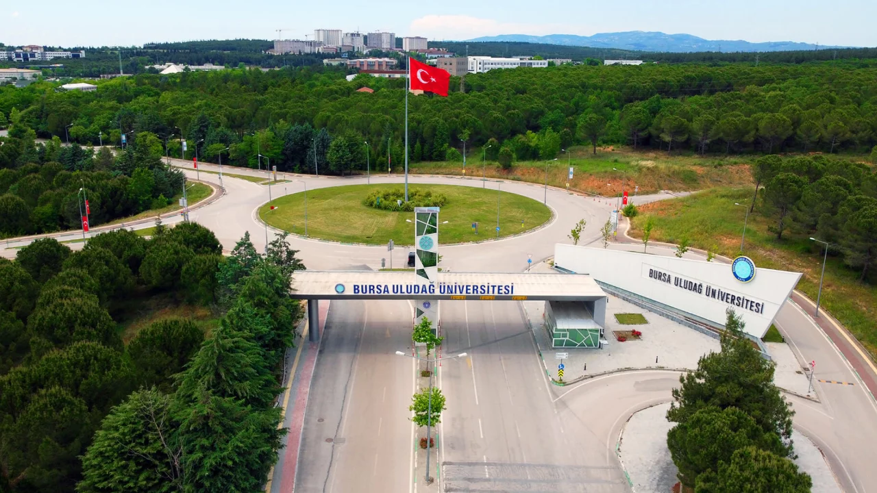 Bursa'da &uuml;niversite ulaşımında ge&ccedil;ici değişiklik! İki durak hizmet dışı kalacak