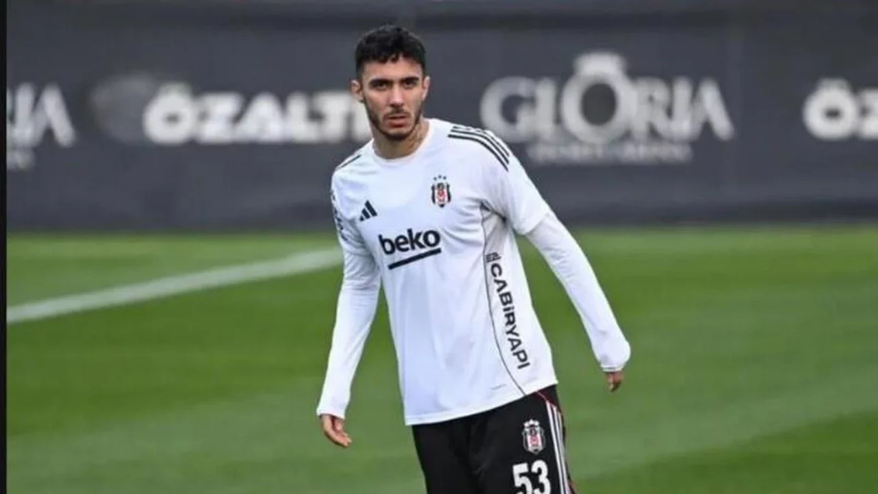 Emirhan Top&ccedil;u kimdir? Emirhan Top&ccedil;u'yu hangi takımlar istiyor?