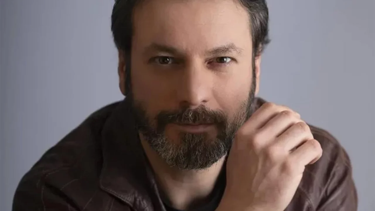 Beyoğlu'nda gece yarısı b&uuml;y&uuml;k g&uuml;r&uuml;lt&uuml;! Oyuncu Umut &Ouml;zkan yaşadığı korkuyu anlattı