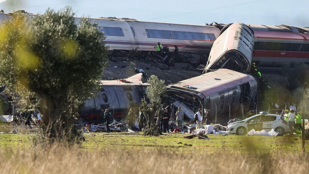 İspanya'da tren faciasında bilanço artıyor! 3 günlük yas ilan edildi