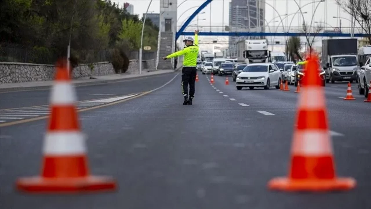 Ankara'da 29 Ekim'de bazı yollar trafiğe kapatılacak