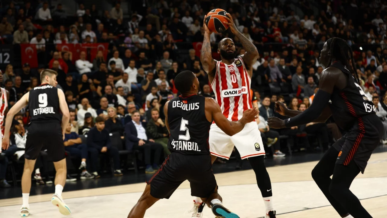 Beşiktaş, Olympiakos karşısında evinde kaybetti! Euroleague'de skor 81-73