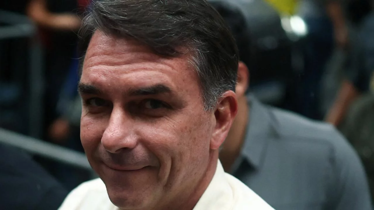 Bolsonaro'nun ülkeyi terk etmesi Brezilya'da gündem oldu: Yakın çevresi de habersizmiş