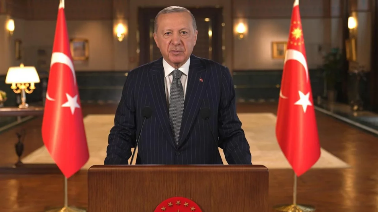 Cumhurbaşkanı Erdoğan'dan 29 Ekim mesajı: Bu asra Türk milleti mührünü vuracak 
