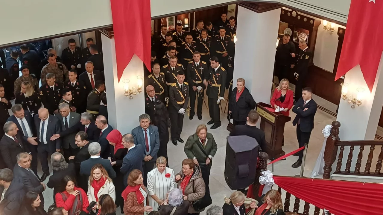 Bursa Valiliği'nde 29 Ekim Cumhuriyet Bayramı için tebrikler kabul edildi!