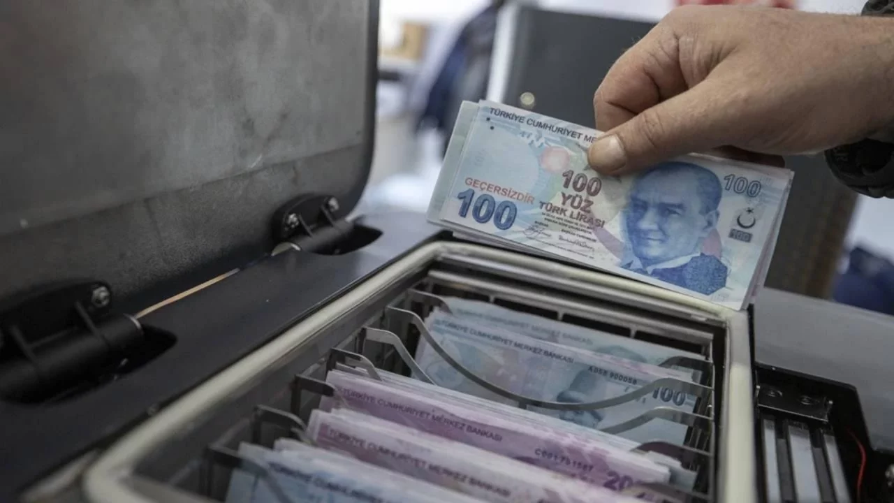 Emekliye refah payı geliyor mu? Maaş hesabında 4 farklı senaryo