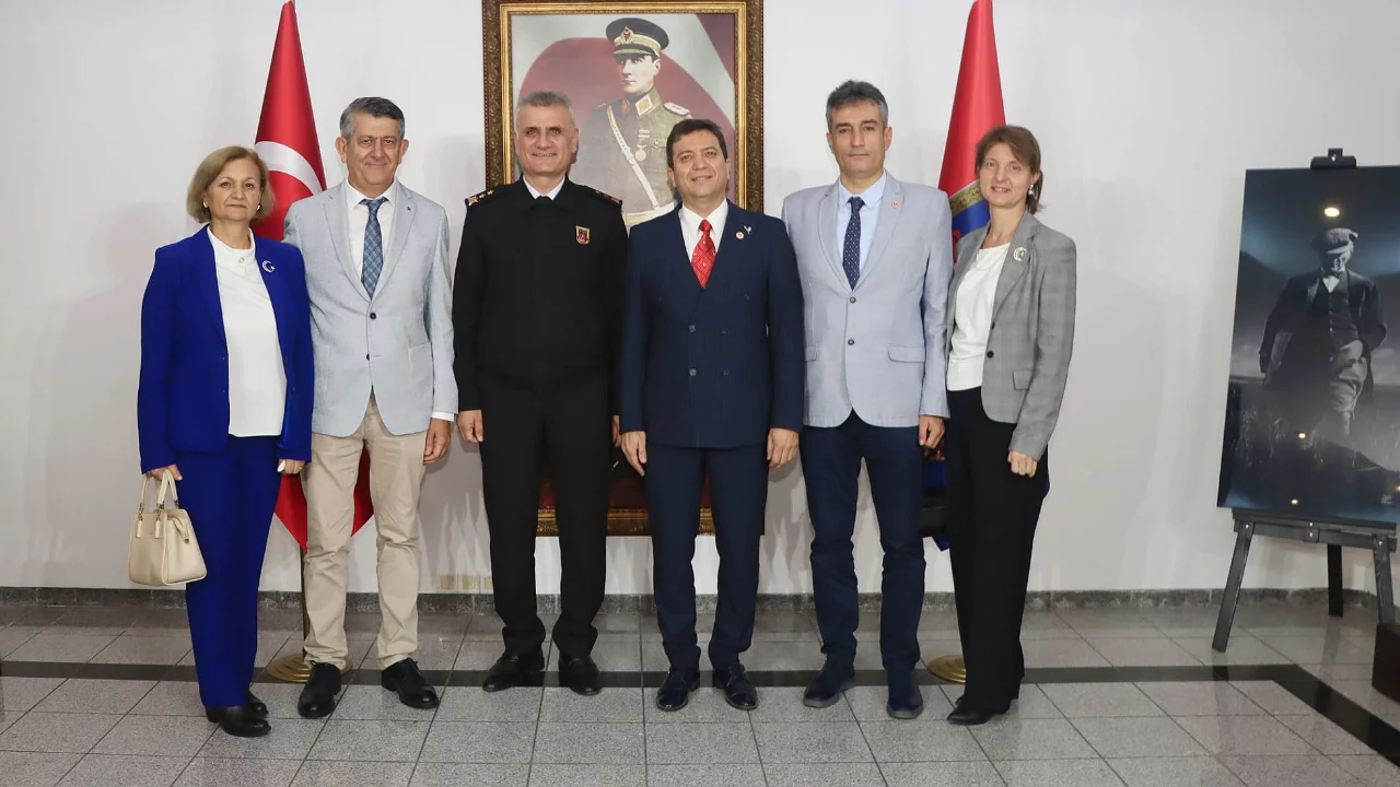 TEMAD Bursa Şubesi'nden Bursa İl Jandarma Komutanı T&uuml;mgeneral Mustafa Bak&ccedil;epınar'a Ziyaret