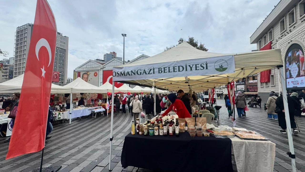 Bursa'da Kadın Girişimciler Cumhuriyet Sokağı açıldı!
