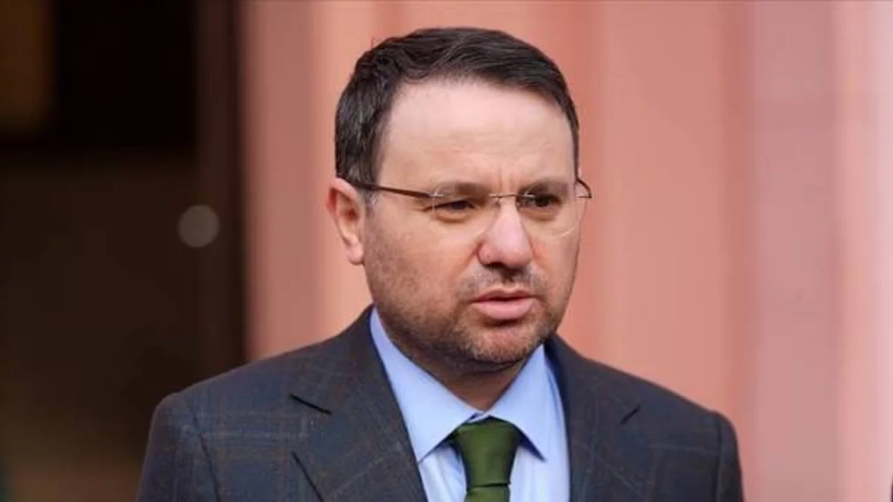Nevşehir'de peribacası çöktü: Bakan Gürlek'ten açıklama geldi