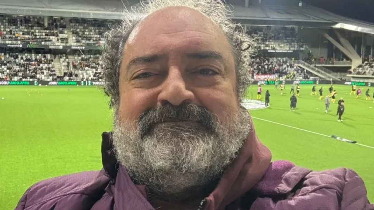&Uuml;nl&uuml; iş insanını &ccedil;ocuğunu &ouml;ld&uuml;rmekle tehdit ettiler! '&Ccedil;irkinler' &ouml;rg&uuml;t&uuml;nden 4 kişi yakalandı