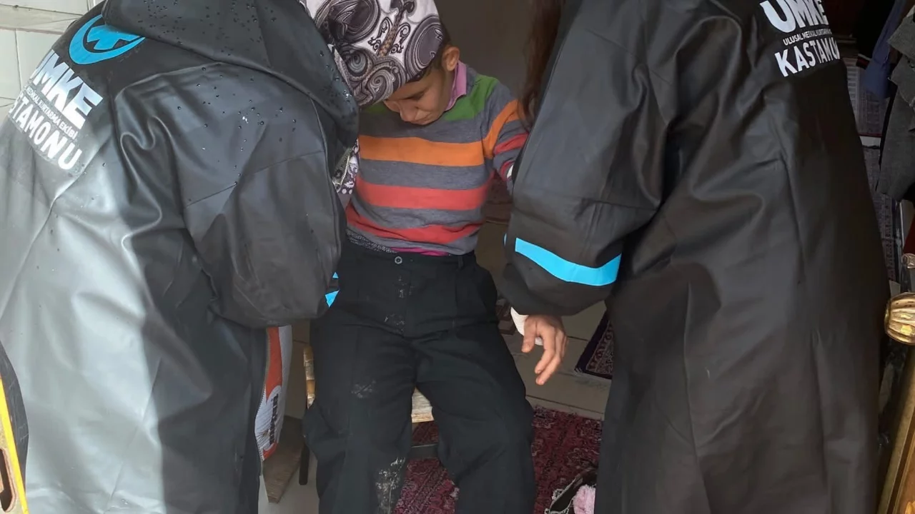 Kastamonu'da kayıp gençten haber geldi! Evinden 10 kilometre uzakta bulundu