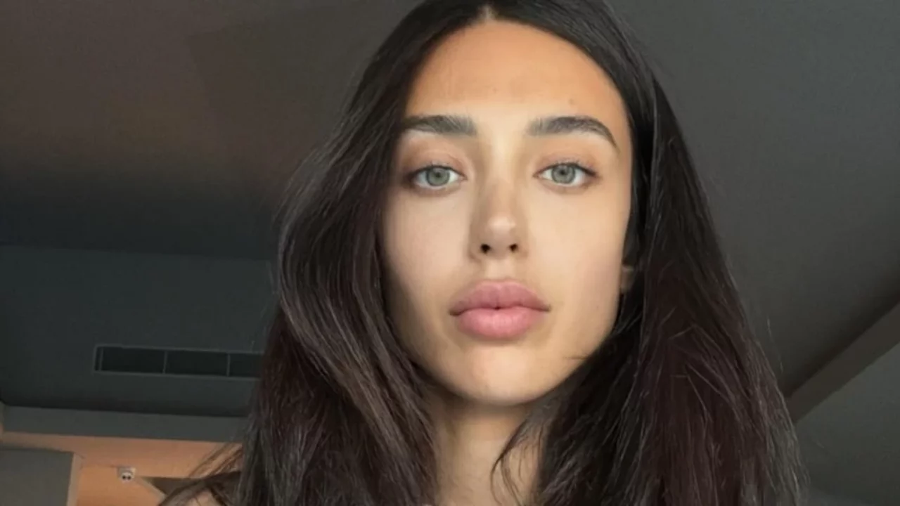&Ouml;zlem Ada Şahin'den duygulandıran paylaşım! "G&ouml;zlerim dolu dolu"