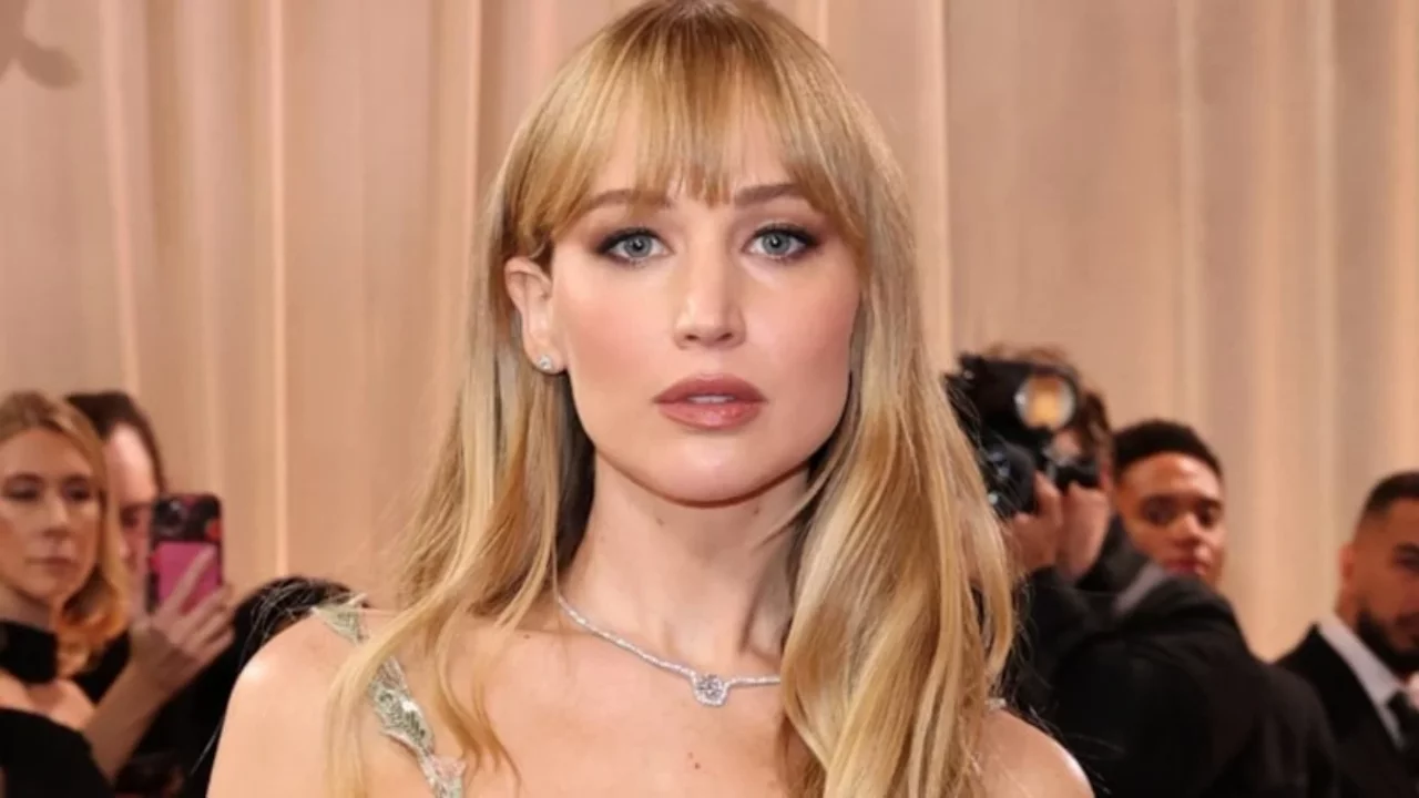 Jennifer Lawrence'ın son hali g&uuml;ndem oldu! &Uuml;nl&uuml; oyuncudaki değişim dikkat &ccedil;ekti