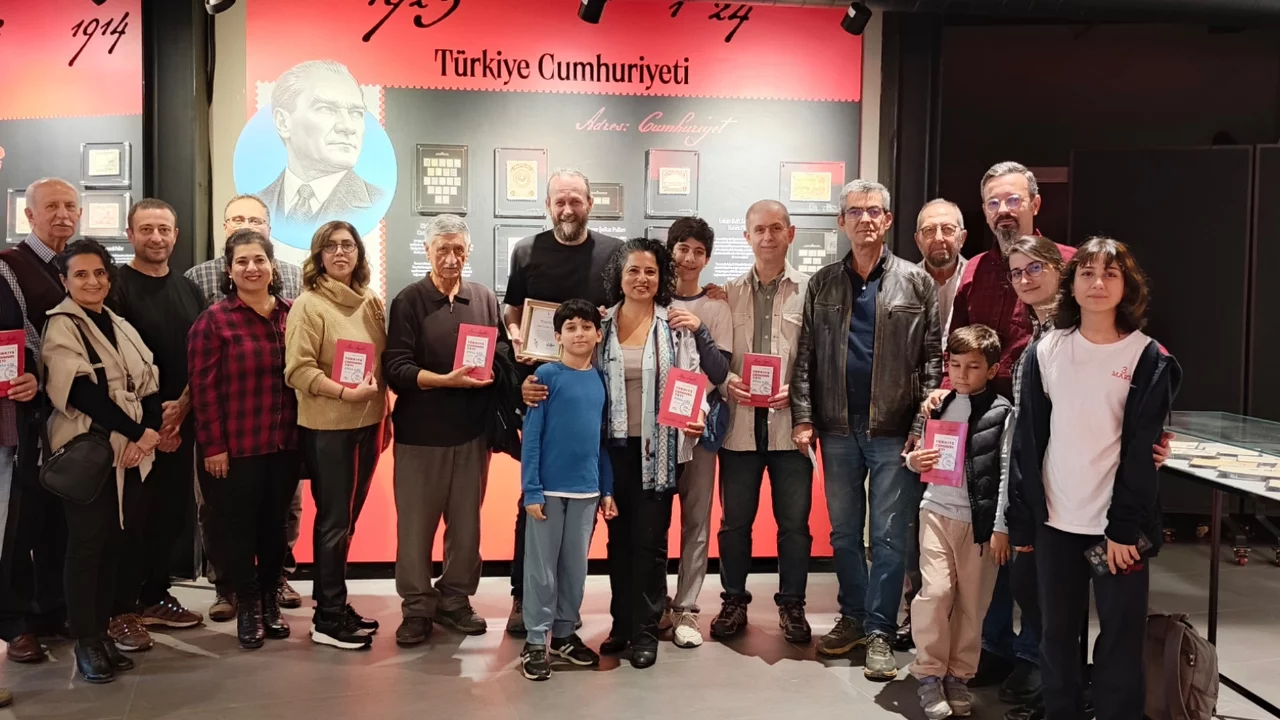 Sivilay &Uuml;yelerinden Cumhuriyet tarihine pullarla yolculuk