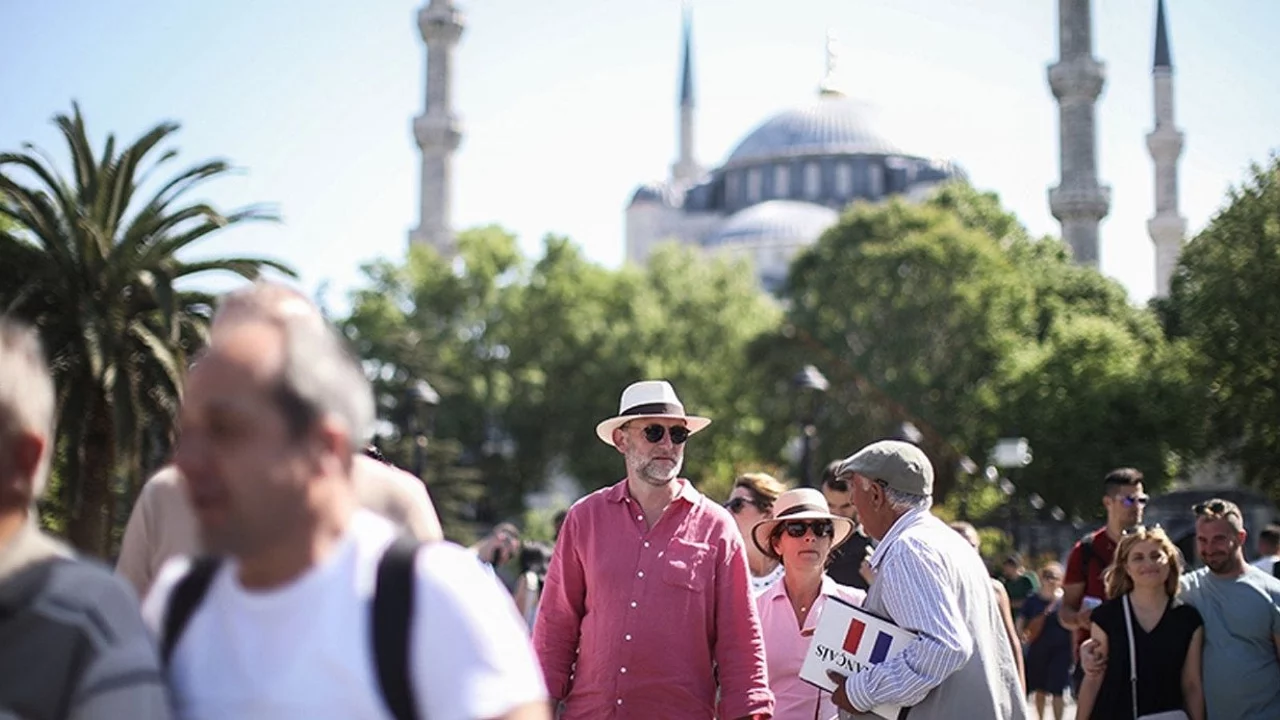 Türkiye'nin turizm geliri yüzde 5 arttı 