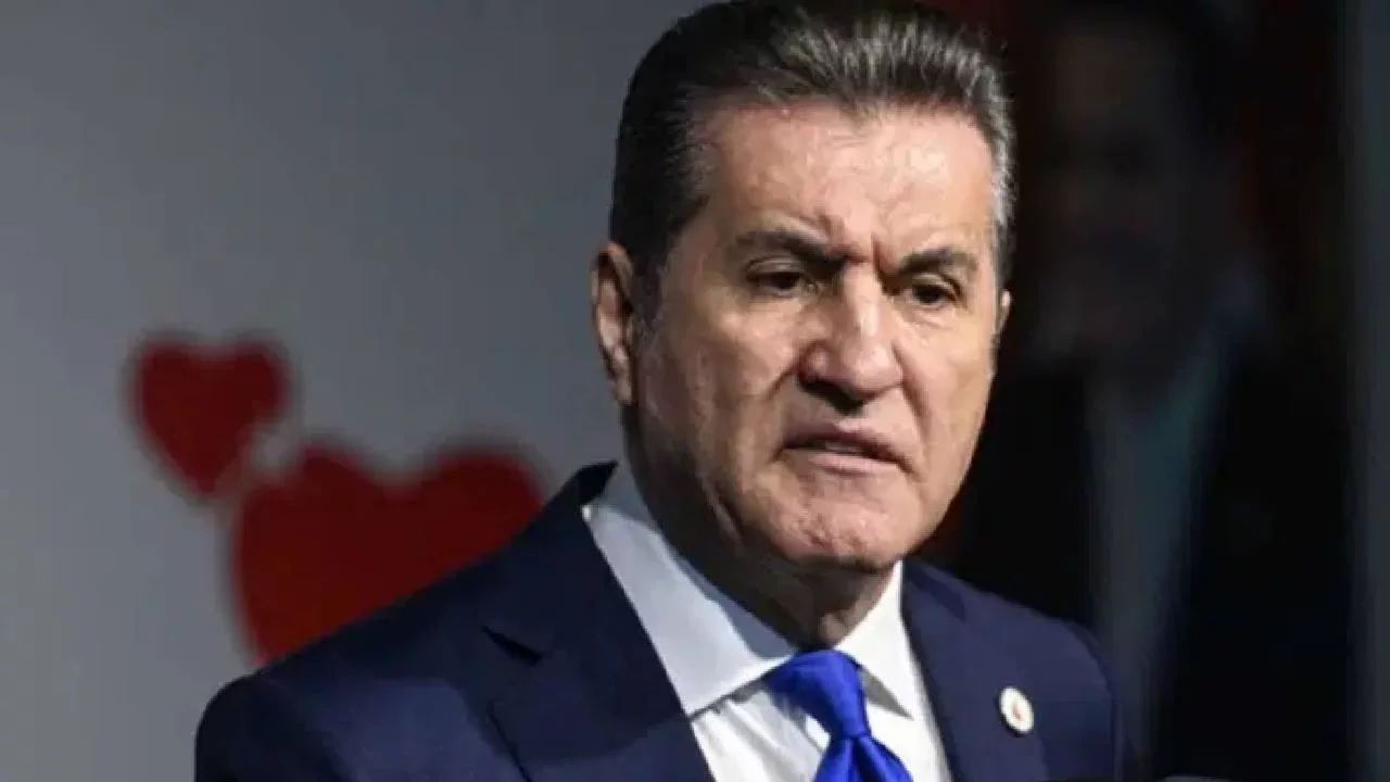 Mustafa Sarıg&uuml;l YENİ Parti'den istifa etti