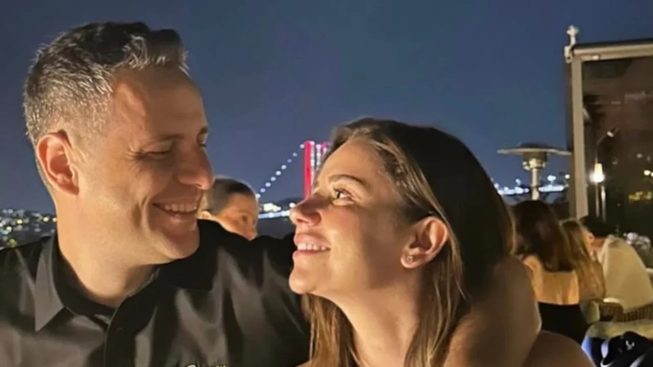 Merve &Ouml;zbey'den eşine aşk dolu doğum g&uuml;n&uuml; mesajı: "Masal gibiydi"