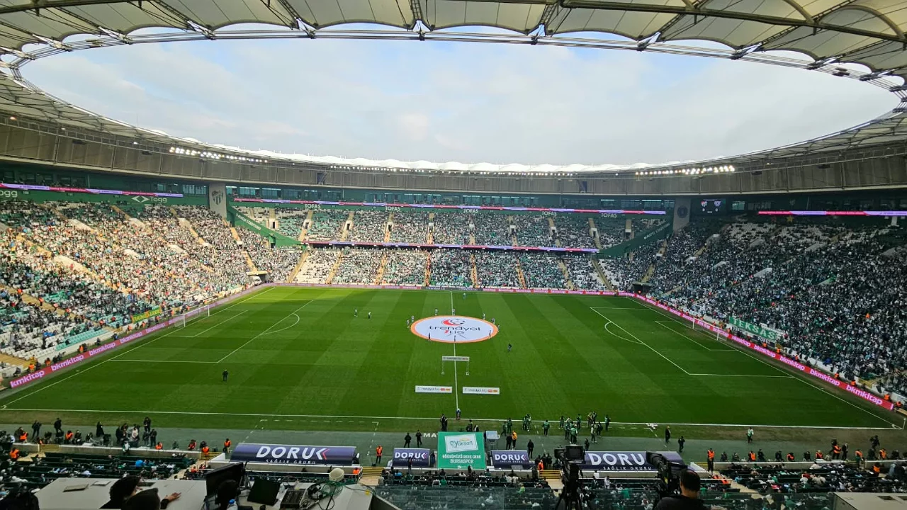 Bursaspor liderliğini korumak için sahada!