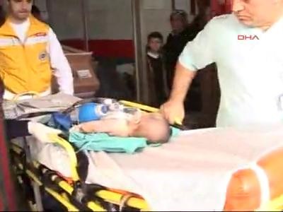 8 aylık bebeğin üzerine çaydanlık devrildi