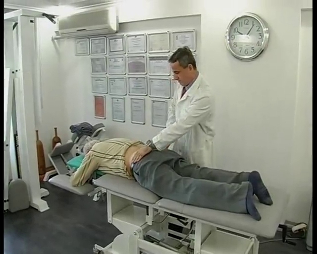 Utangaçlık bel ve boyun ağrısını tetikliyor