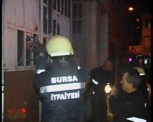 Tekstil deposunda yangın