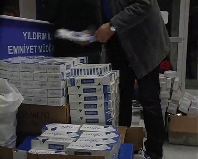 Büfede 6 bin paket kaçak sigara bulundu