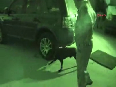 Otomobilin tavanından 44 kilo eroin çıktı