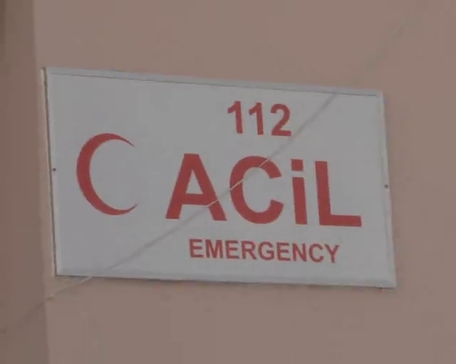 112'den Uludağ'da tipiye yakalananlara kardan mağara