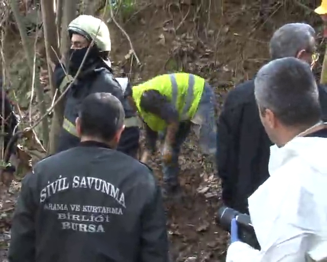 Bursa'da bina yıkımı sırasında ceset bulundu