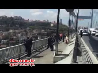 FSM'de intihar girişimi trafiği felç etti