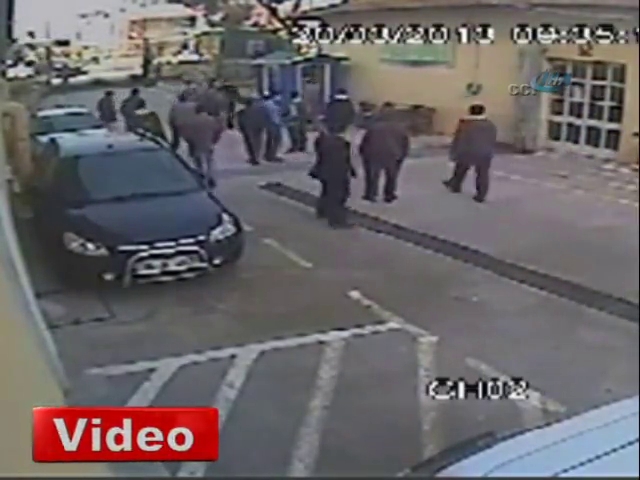 Öğretmen dayağı güvenlik kamerasında