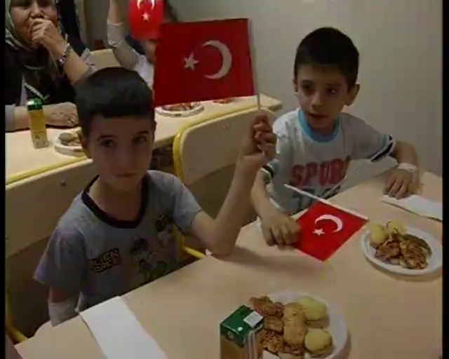 23 Nisan'ı hastanede kutladılar