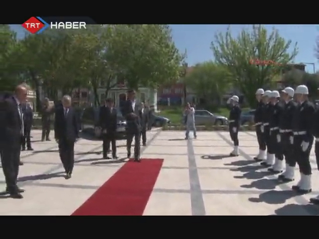 Polislerin cevap vermediği an!