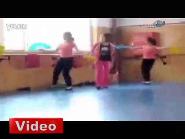 Öğretmen dayağı kamerada