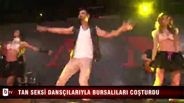 Tan seksi dansçılarıyla Bursalıları coşturdu - ÖZEL HABER