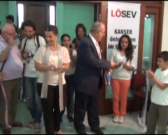 Lösevli çocuklardan anlamlı sergi