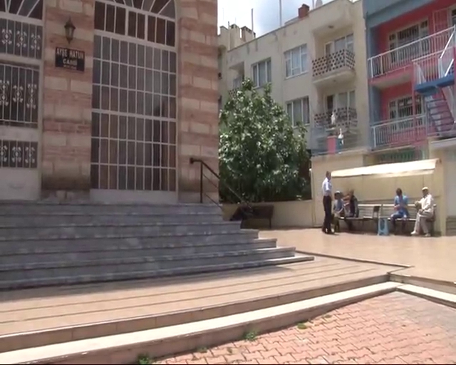 Bursa'da cami avlusunda şüpheli ölüm