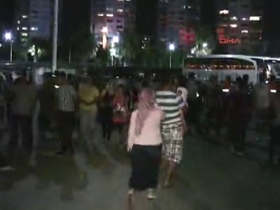 Ceceli Mersin'i salladı