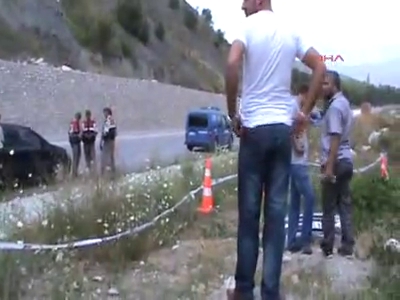 Otomobil Kızılırmak'a uçtu