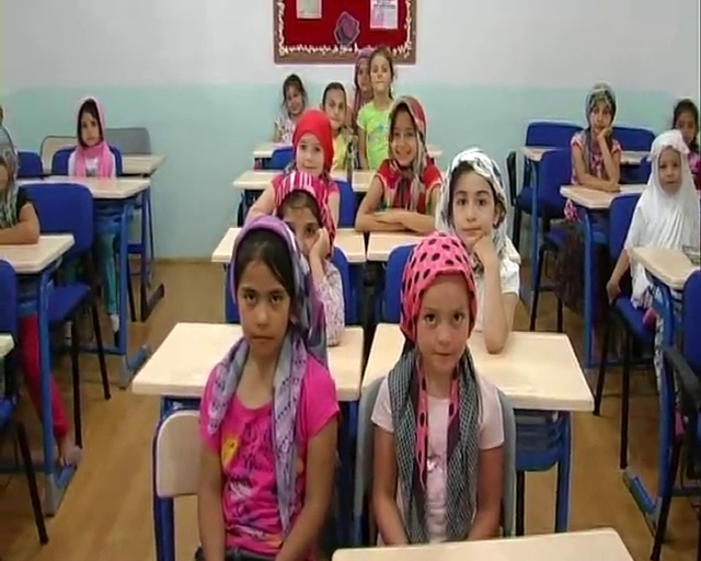Çocuklar Kur'an öğrenmeye koştu