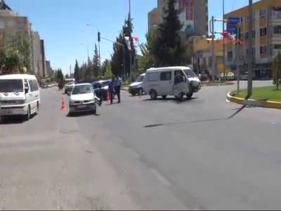 Kırmızı ışık ihlali kazaya neden oldu
