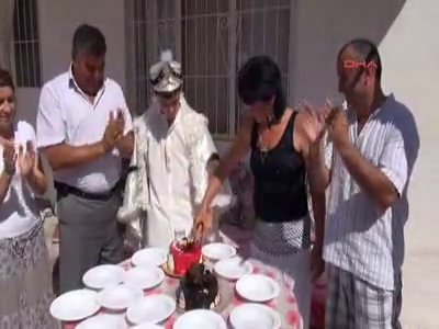 Aşkı uğruna sünnet oldu