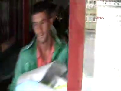 Aynı ormanı sırayla ateşe verdiler