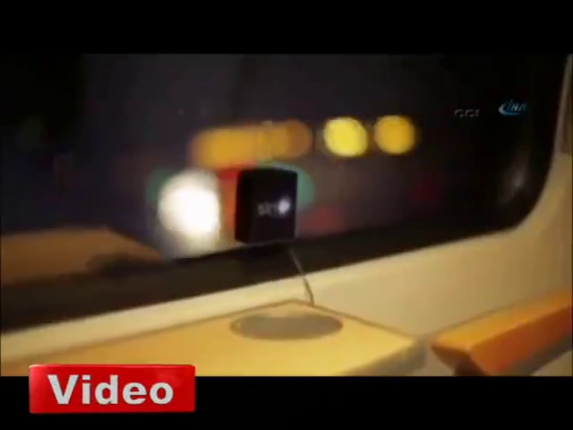 Trende uyuklayana reklam sürprizi