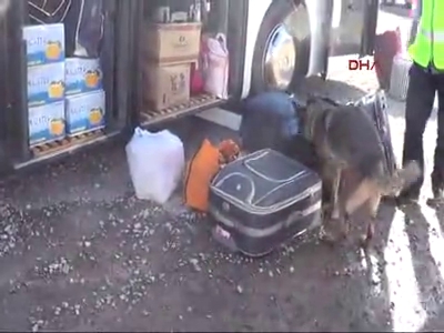 Zehir tacirleri yakayı ele verdi