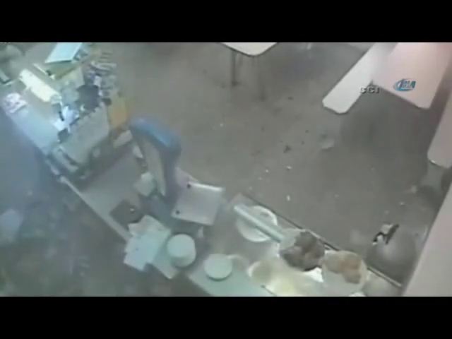 Kafenin kazanı böyle patladı