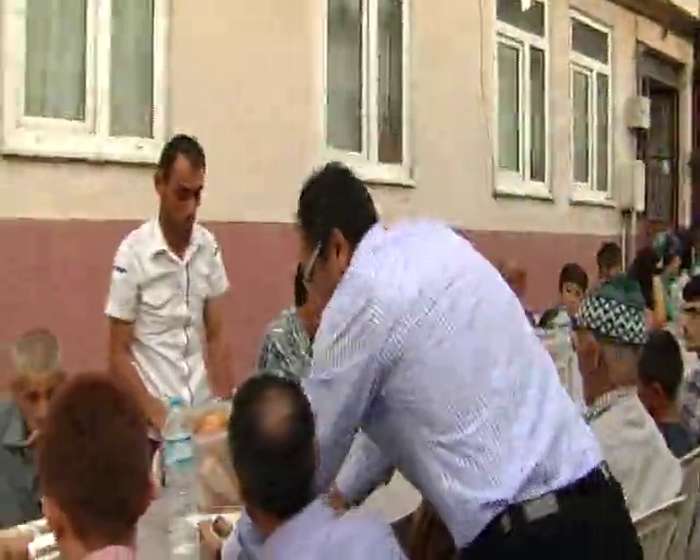 Bursa'da elden ele iftar