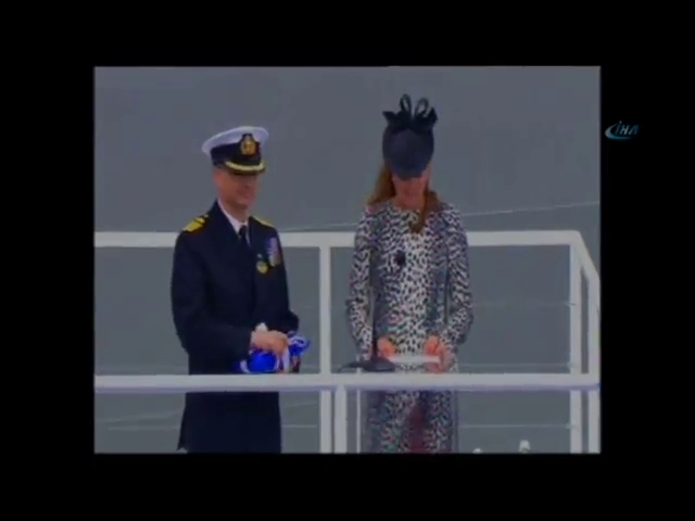 Cambrige Düşesi Kate doğuma alındı