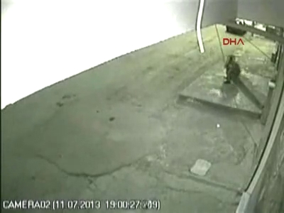 Arkadaşını bıçakladı